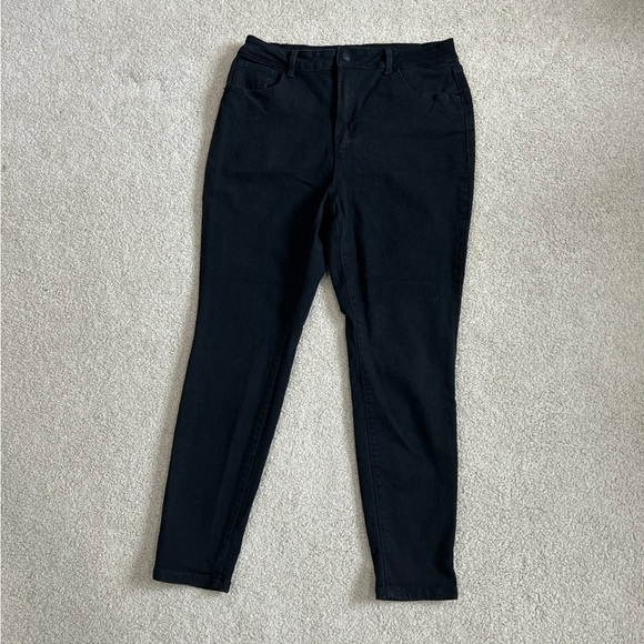 No boundaries high rise black skinny jeans in size 17 - Picture 1 of 6
